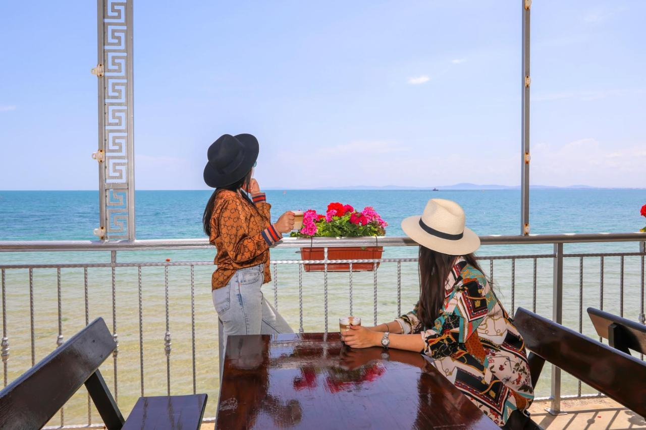 Petrov Family Hotel 内塞伯尔 外观 照片